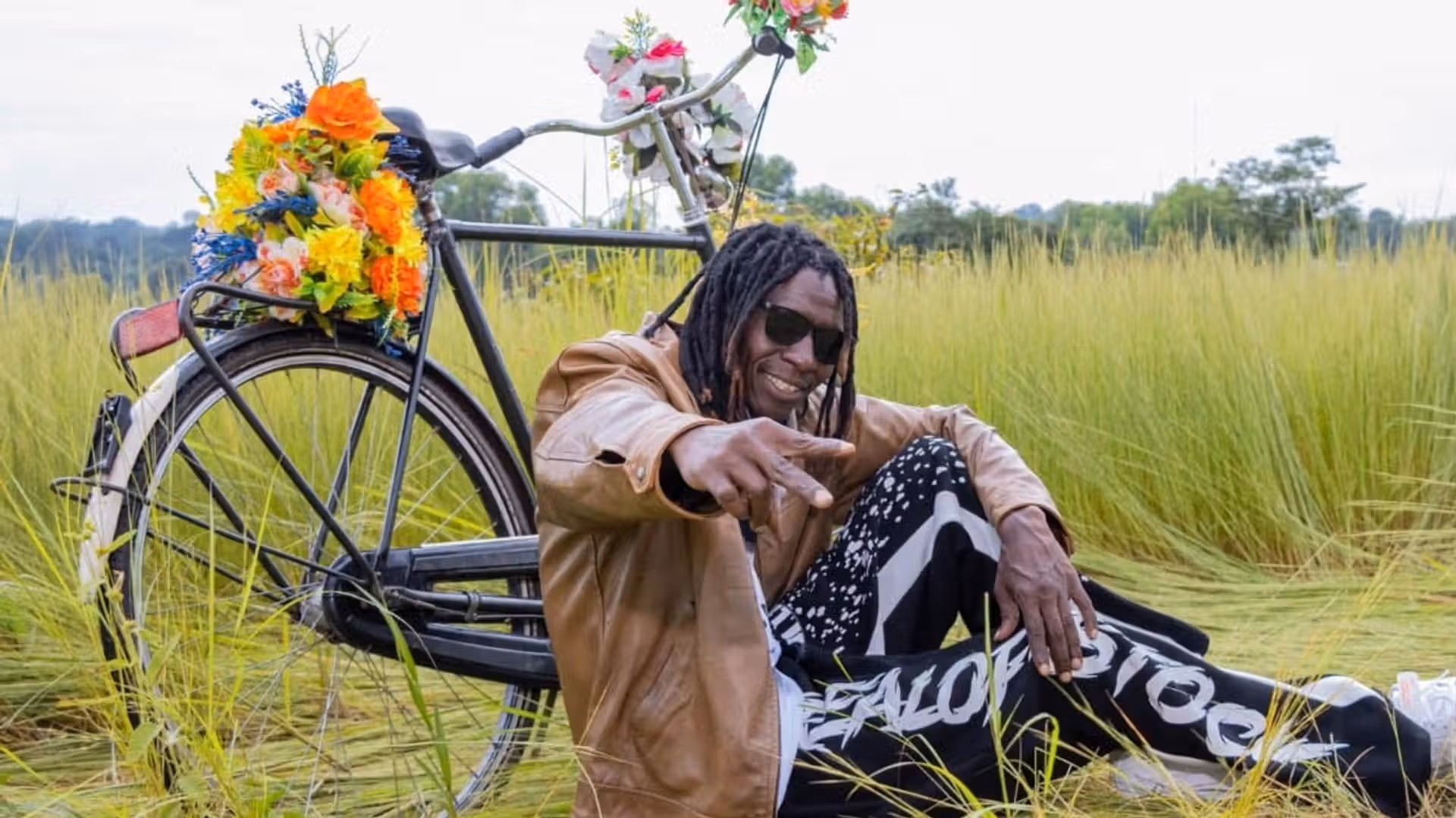 Djeliba dévoile le clip « Ka Mi Wadhouma Dhon » et poursuit la promotion de son album Adouna